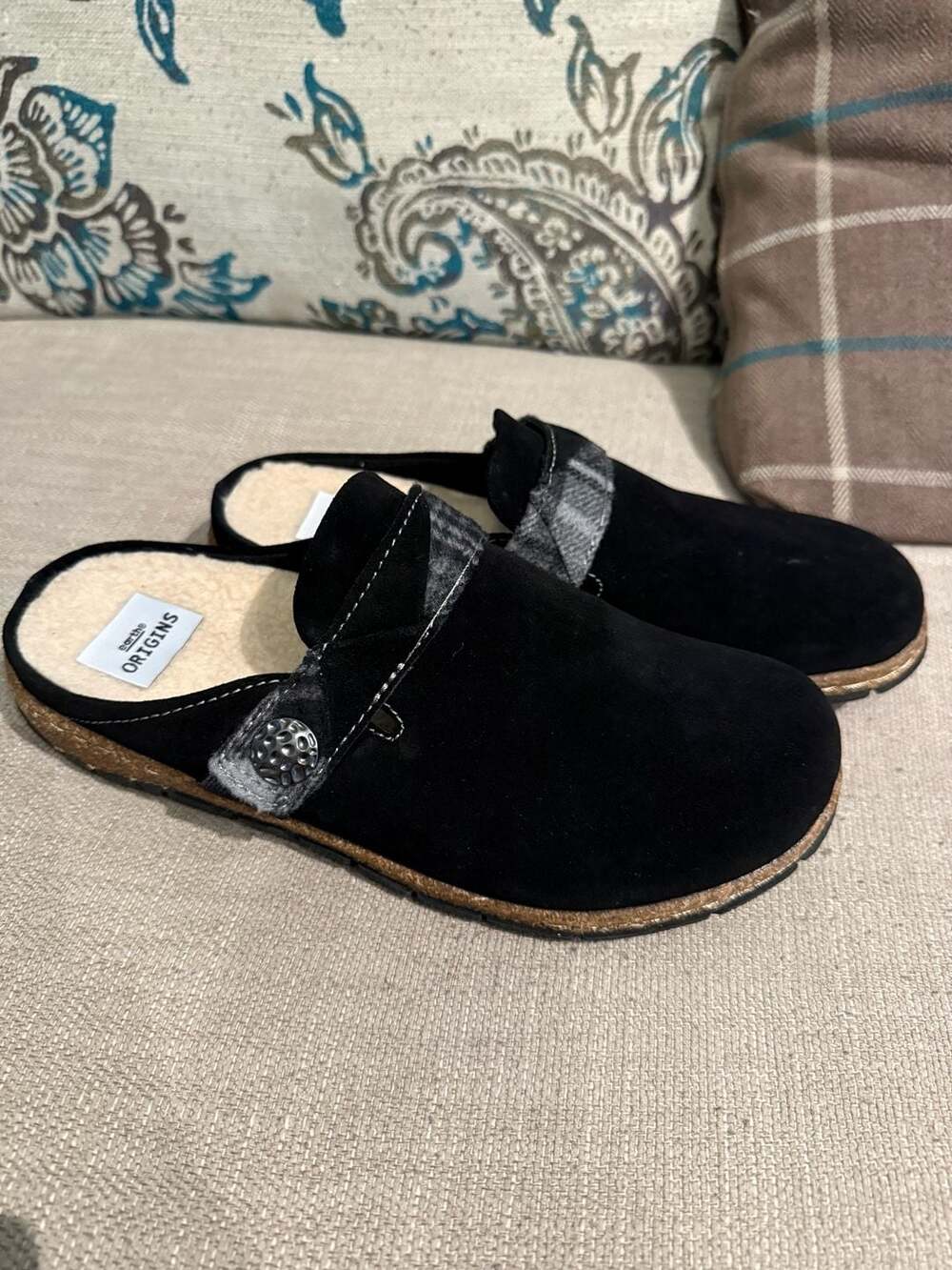 Earth Origins Eloise Black Suede Faux Fur Lined Clog Slippers Size 9